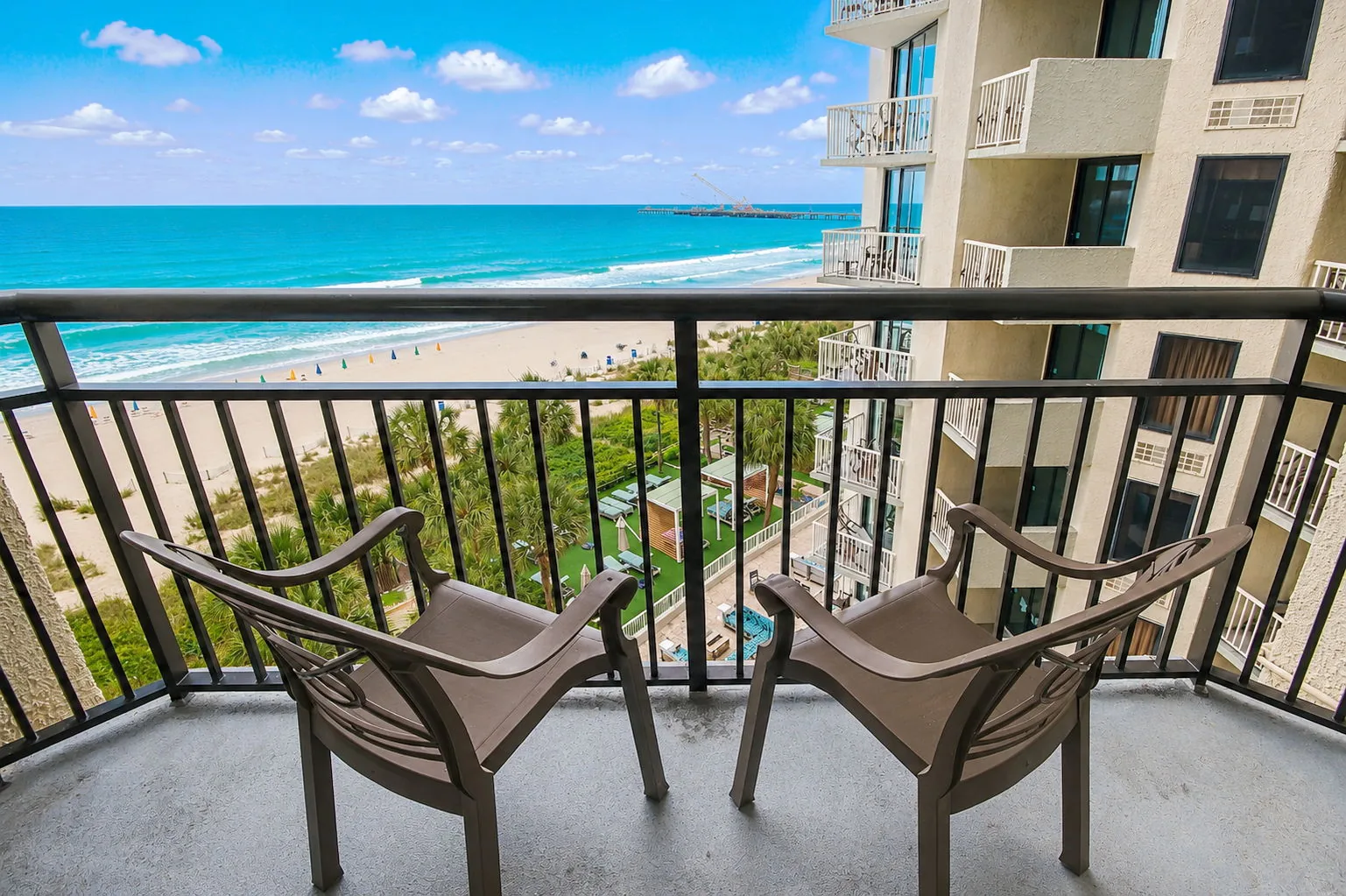 Oceanfront Efficiency Queen Oceanfront Efficiency Queen