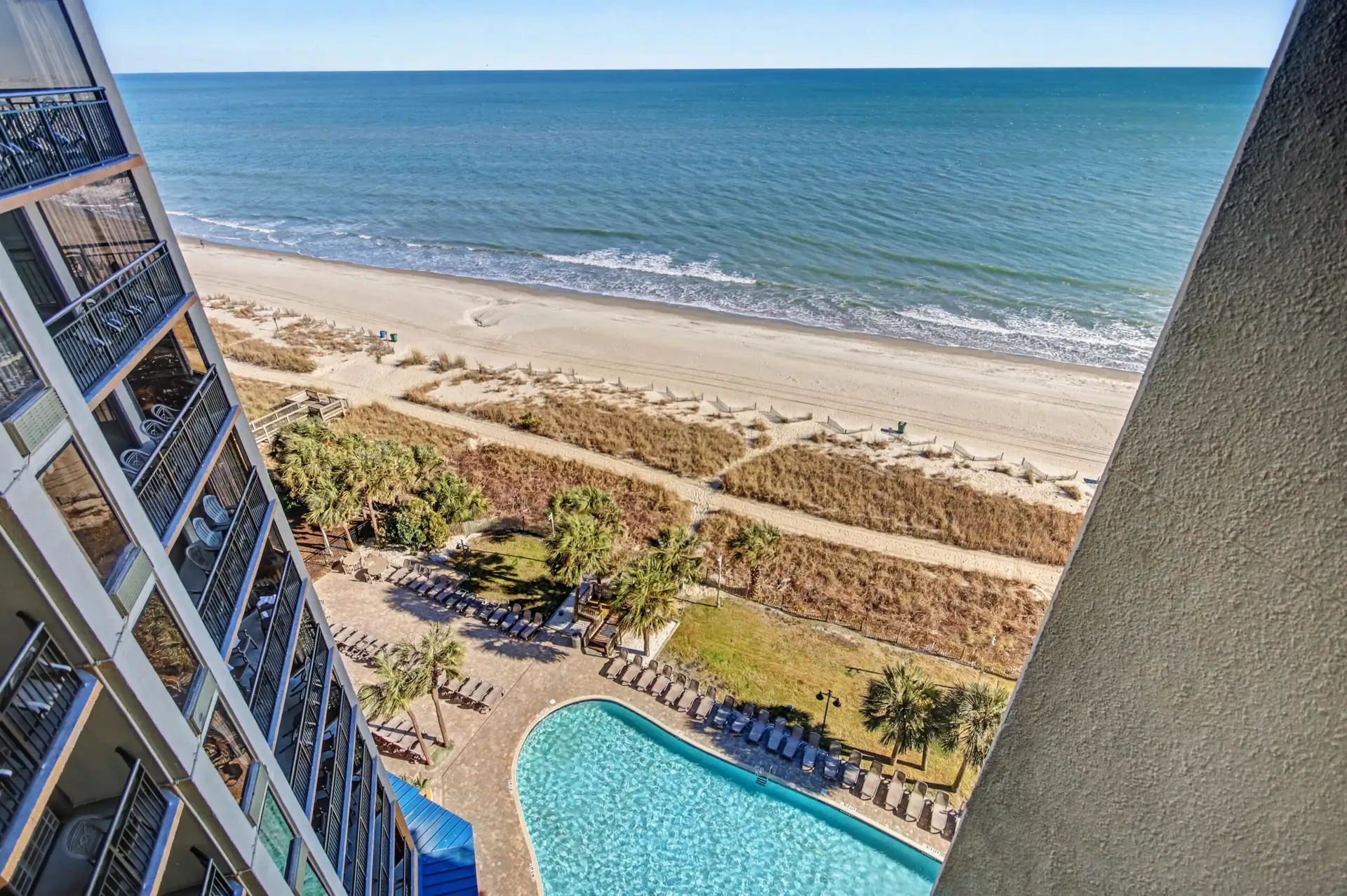 Oceanfront Efficiency King