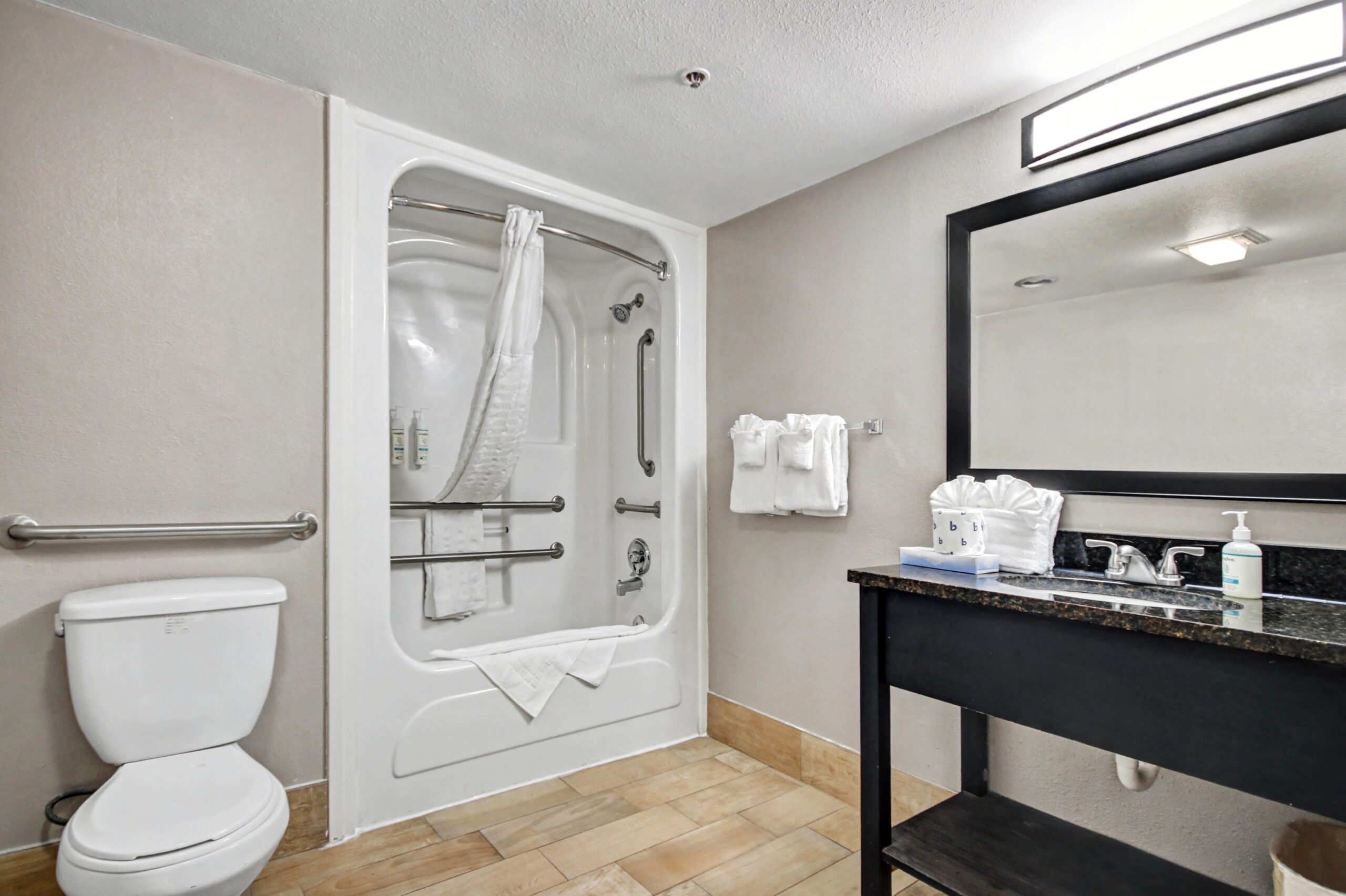 Oceanfront King Efficiency with Sleeper