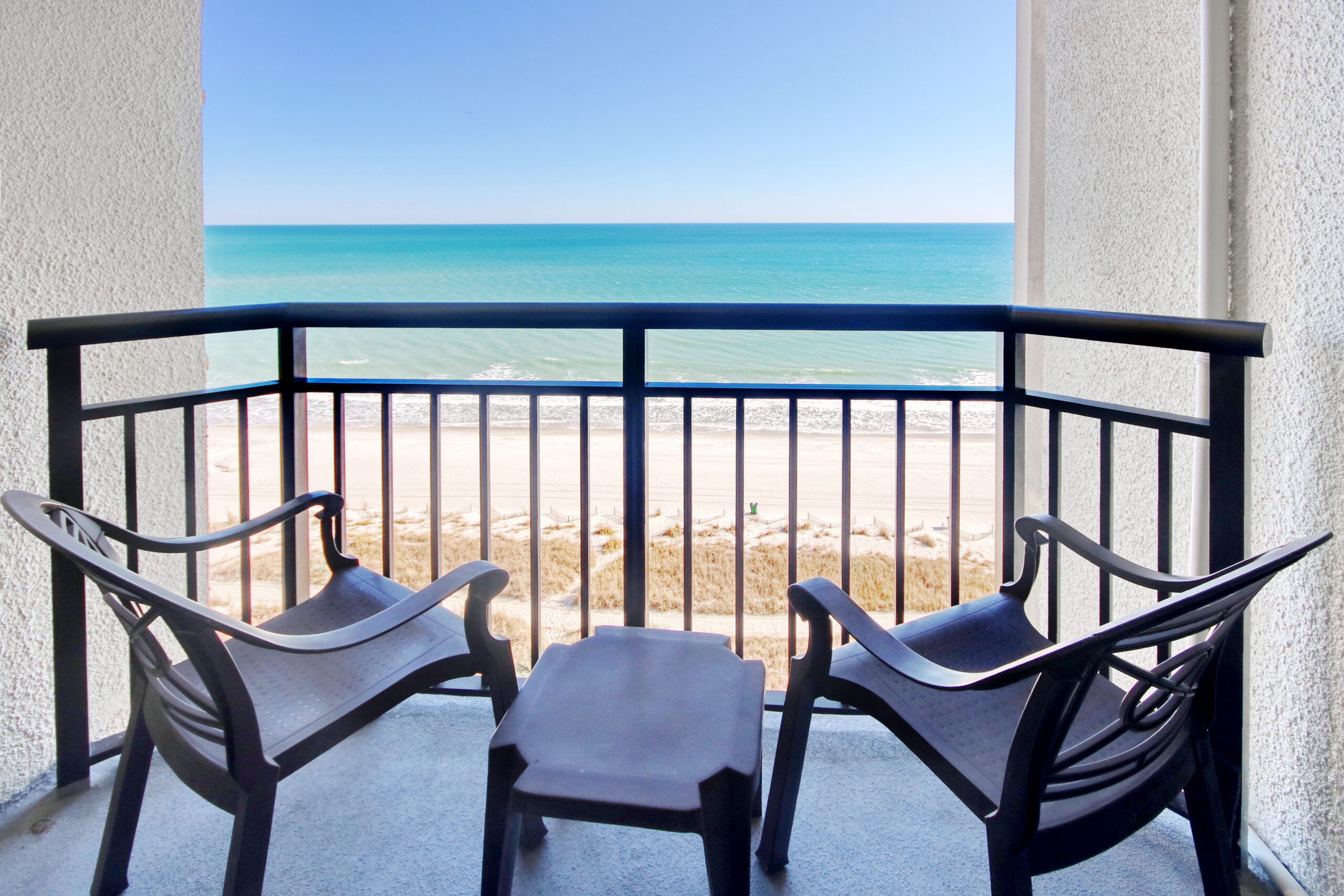 Oceanfront King Efficiency with Sleeper