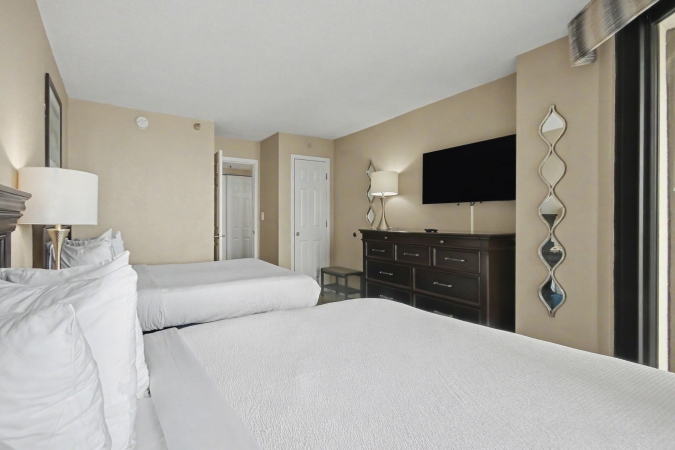 Oceanfront 1 Bedroom Suite w/Sleeper Sofa